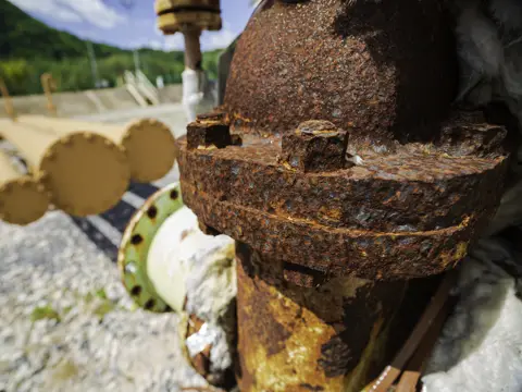 Corroded flange on the line