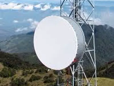 Microwave dish over the valley